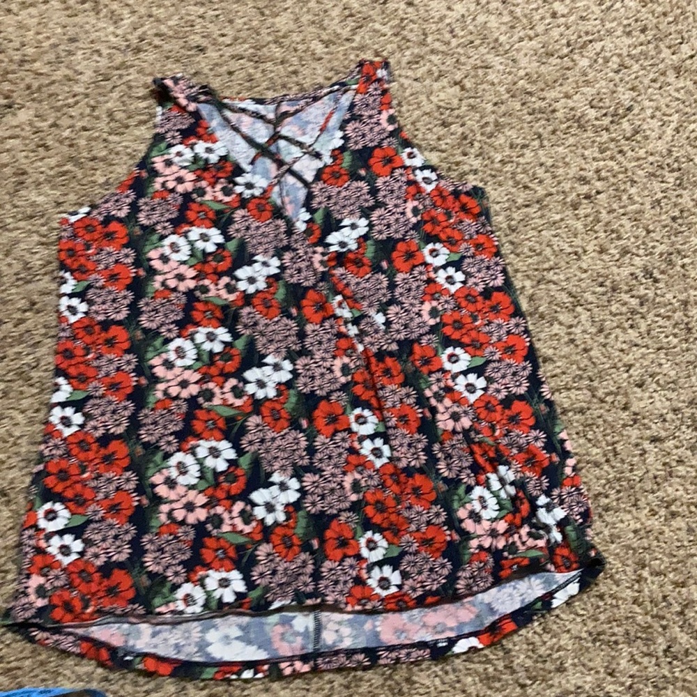 NWOT Wrap style tank. Size medium